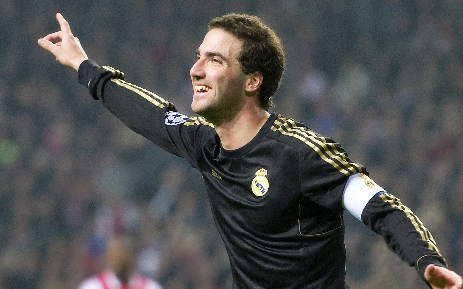 开云体育平台APP-若日尼奥爆发,委内瑞拉争冠战中的非典型英雄与足球的南美密码 第2张 开云体育平台APP-若日尼奥爆发,委内瑞拉争冠战中的非典型英雄与足球的南美密码 第2张