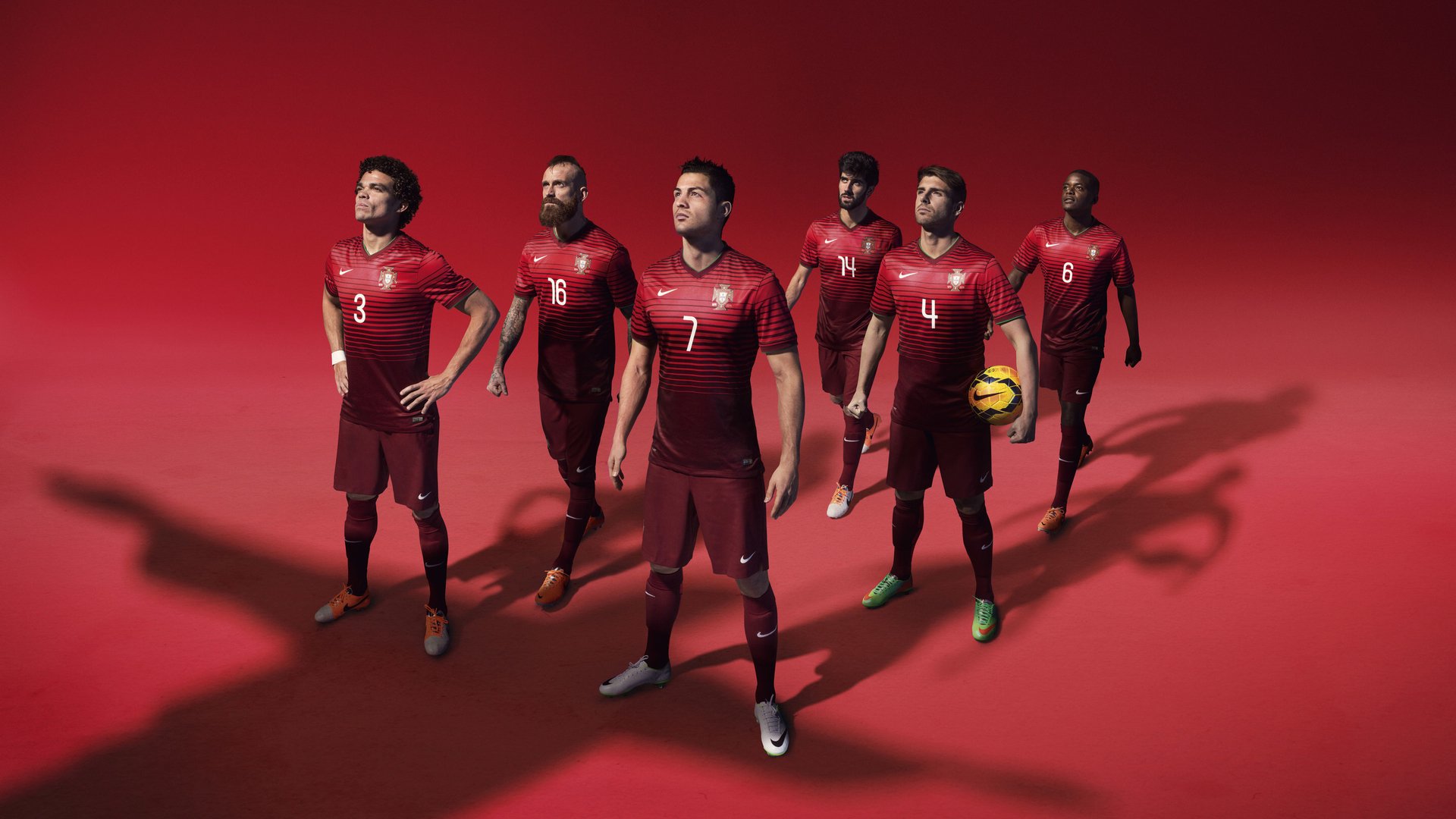 开云体育APP下载-巴黎轻取突尼斯,拉什福德压制级发挥,当足球成为身份政治的角力场 第2张 开云体育APP下载-巴黎轻取突尼斯,拉什福德压制级发挥,当足球成为身份政治的角力场 第2张